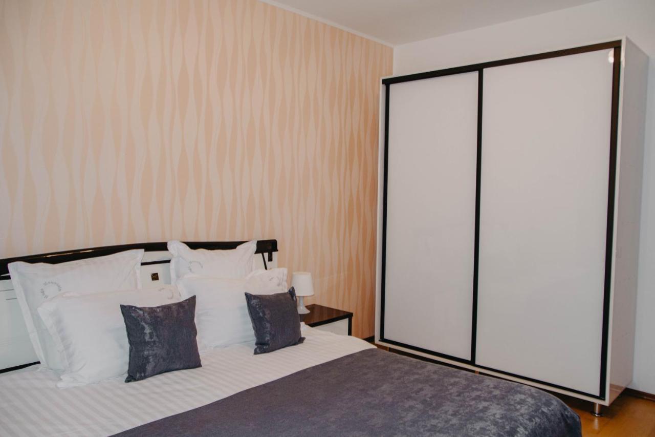 Hugo Mountain Apartment ซินายา ภายนอก รูปภาพ