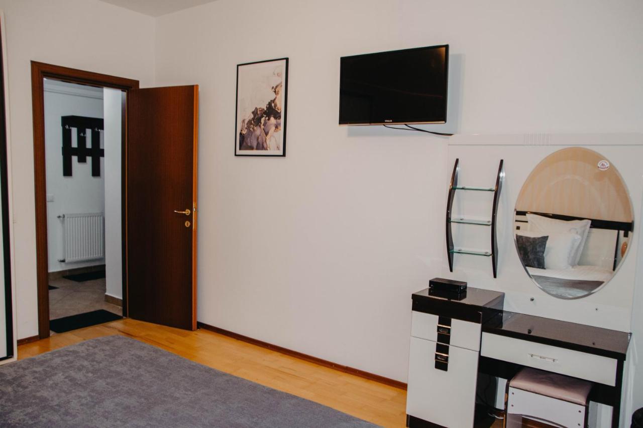 Hugo Mountain Apartment ซินายา ภายนอก รูปภาพ