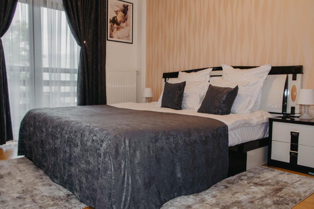Hugo Mountain Apartment ซินายา ภายนอก รูปภาพ